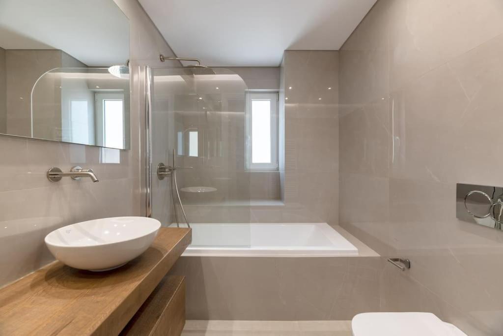 Stunning Acropolis View 2br By Upstreet *